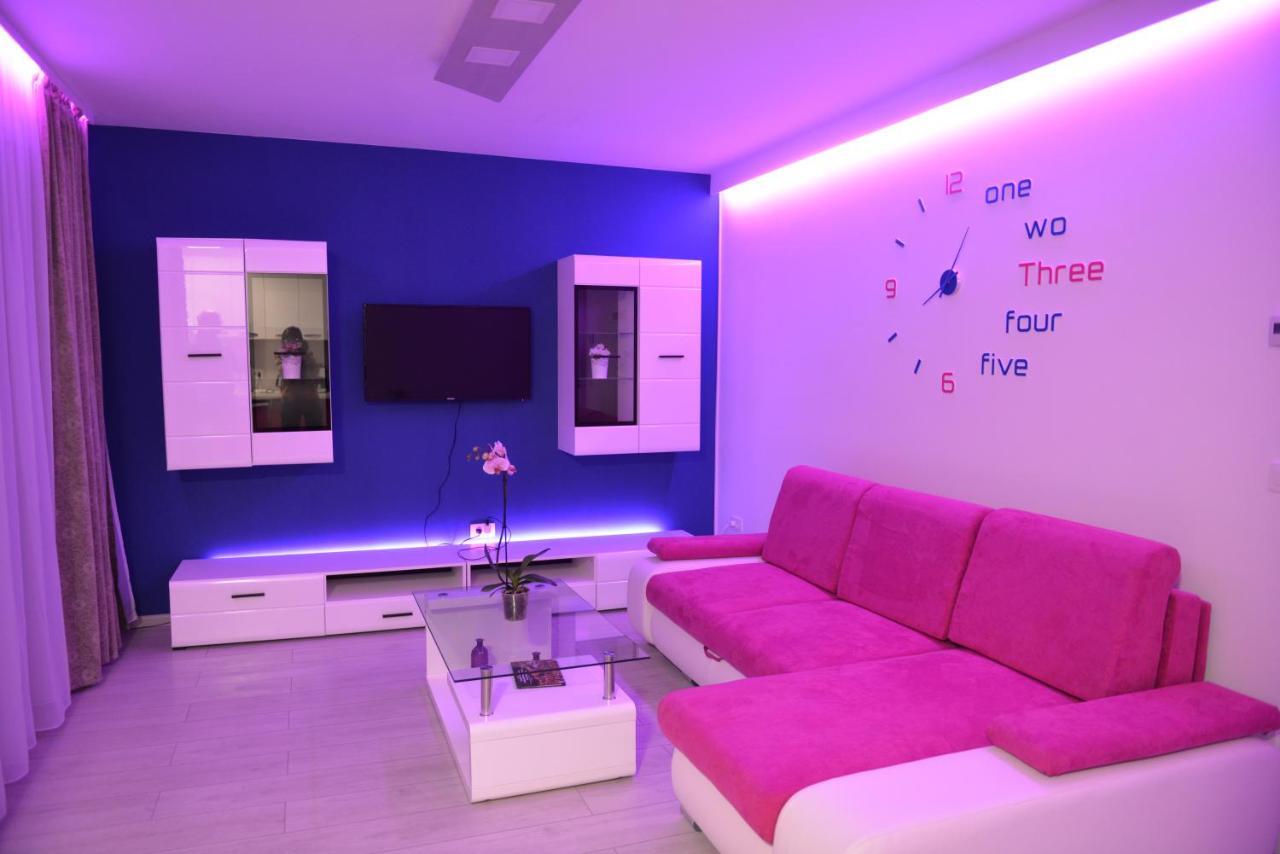 Coresi Deluxe Apartment Braşov Esterno foto