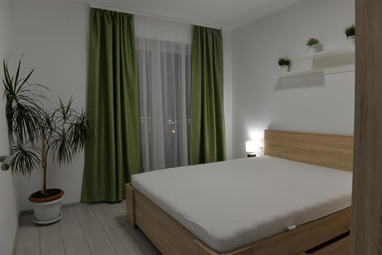 Coresi Deluxe Apartment Braşov Esterno foto